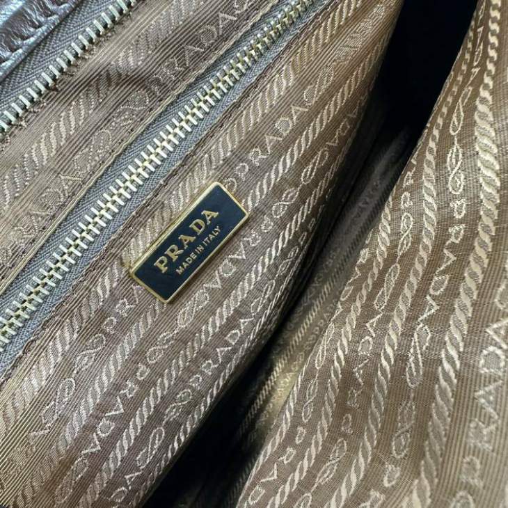 Picture of Prada Handbags _SKUfw208370217fw